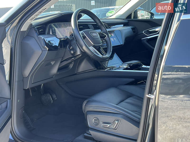 Внедорожник / Кроссовер Audi e-tron 2022 в Луцке