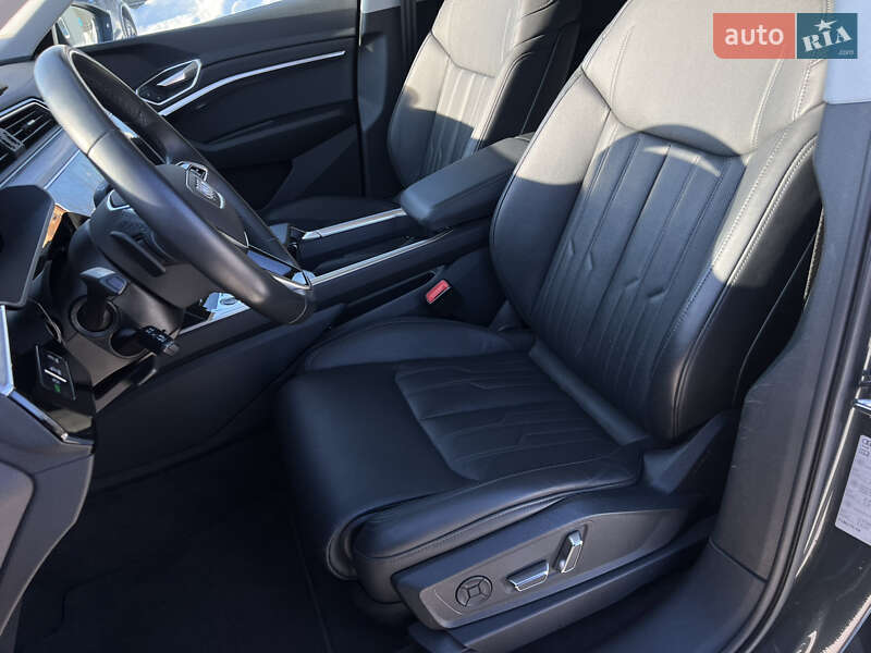 Внедорожник / Кроссовер Audi e-tron 2022 в Луцке