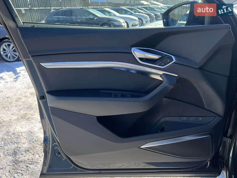 Внедорожник / Кроссовер Audi e-tron 2022 в Луцке