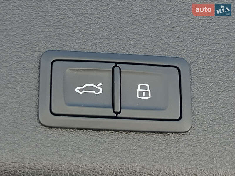 Внедорожник / Кроссовер Audi e-tron 2022 в Луцке