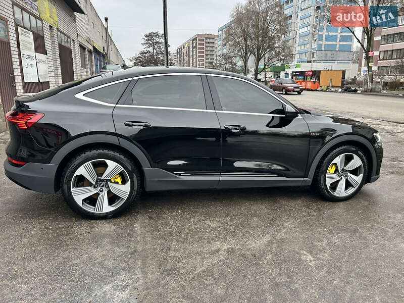 Внедорожник / Кроссовер Audi e-tron 2020 в Каменском фото 10 Внедорожник / Кроссовер Audi e-tron 2020 в Каменском
