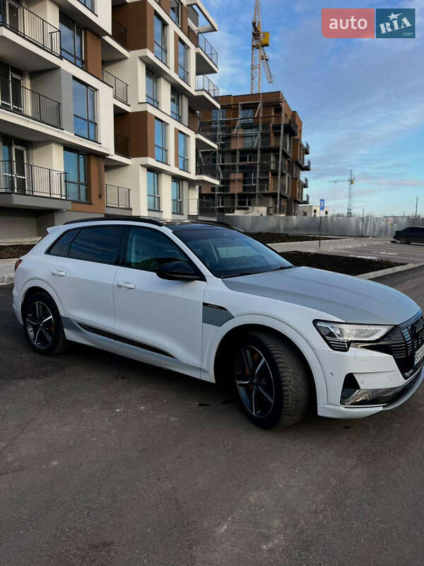 Внедорожник / Кроссовер Audi e-tron 2019 в Тернополе фото 11 Внедорожник / Кроссовер Audi e-tron 2019 в Тернополе