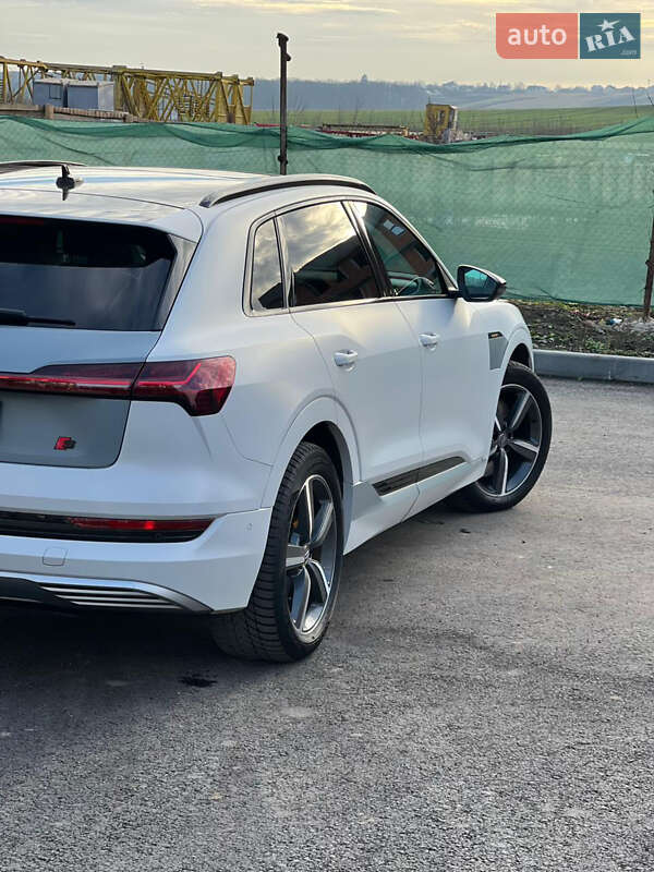 Внедорожник / Кроссовер Audi e-tron 2019 в Тернополе фото 15 Внедорожник / Кроссовер Audi e-tron 2019 в Тернополе