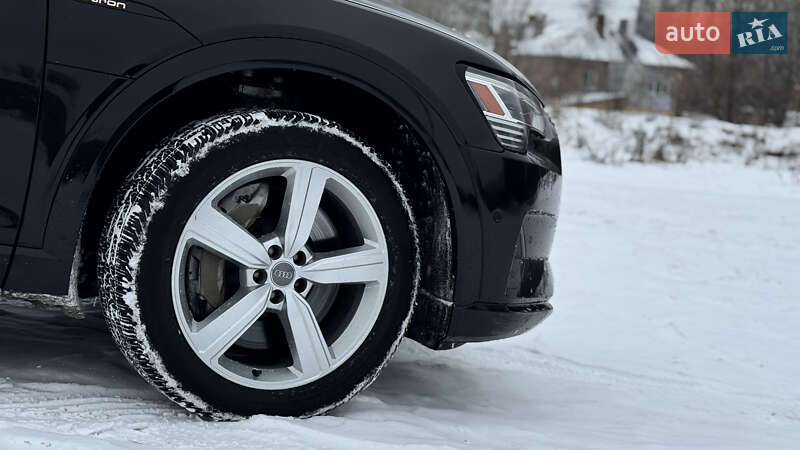Позашляховик / Кросовер Audi e-tron 2019 в Умані фото 25 Позашляховик / Кросовер Audi e-tron 2019 в Умані