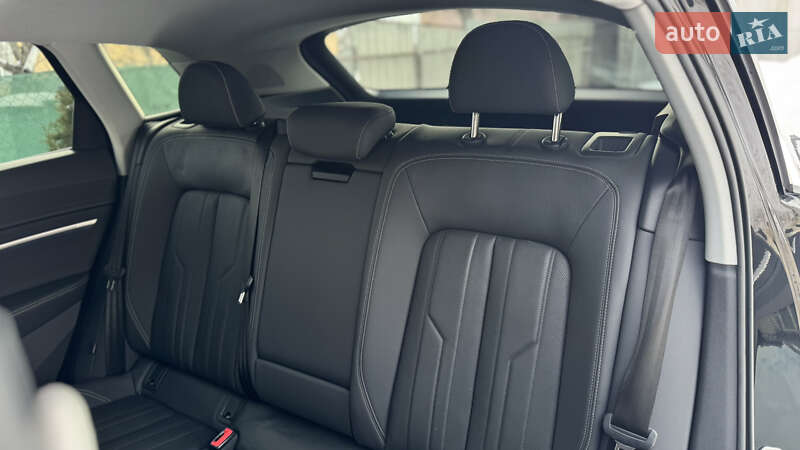 Позашляховик / Кросовер Audi e-tron 2019 в Умані фото 47 Позашляховик / Кросовер Audi e-tron 2019 в Умані