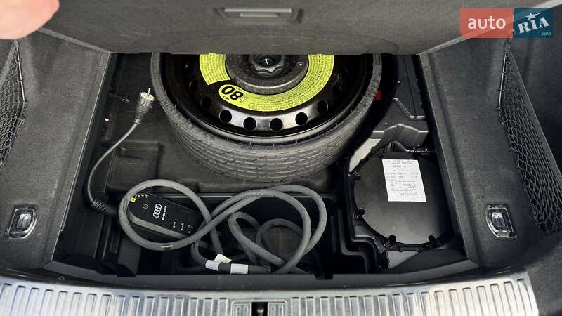 Позашляховик / Кросовер Audi e-tron 2019 в Умані фото 60 Позашляховик / Кросовер Audi e-tron 2019 в Умані