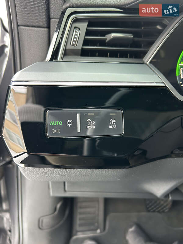 Внедорожник / Кроссовер Audi e-tron 2019 в Кривом Роге фото 15 Внедорожник / Кроссовер Audi e-tron 2019 в Кривом Роге
