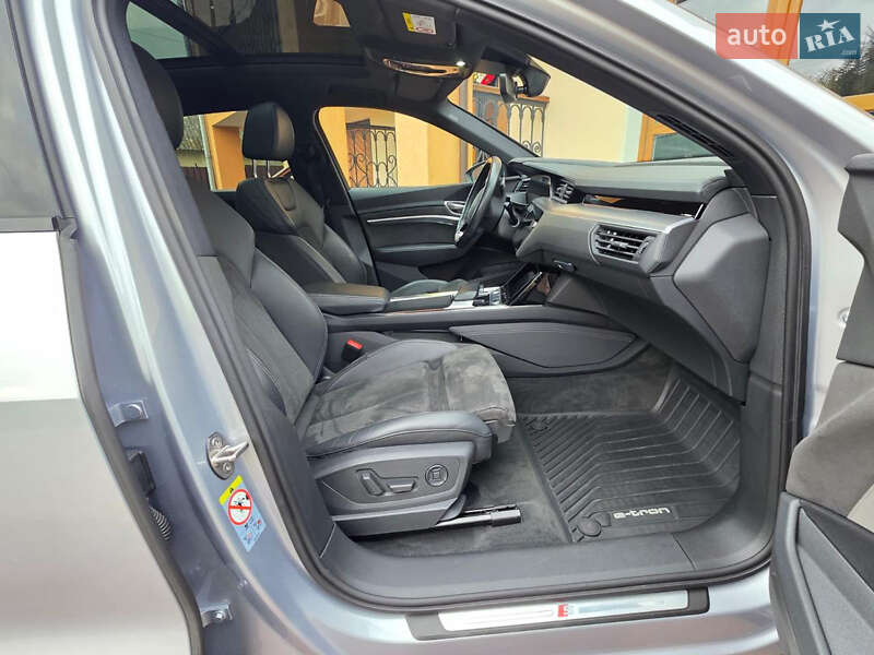 Внедорожник / Кроссовер Audi e-tron 2020 в Дрогобыче фото 37 Внедорожник / Кроссовер Audi e-tron 2020 в Дрогобыче