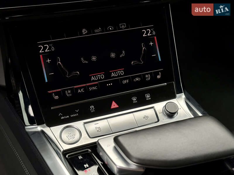 Позашляховик / Кросовер Audi e-tron 2019 в Львові фото 19 Позашляховик / Кросовер Audi e-tron 2019 в Львові