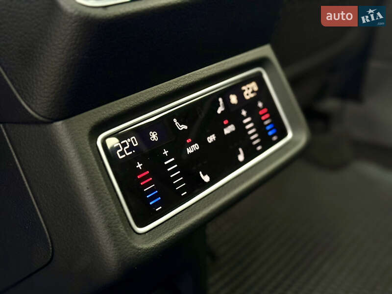 Позашляховик / Кросовер Audi e-tron 2019 в Львові фото 20 Позашляховик / Кросовер Audi e-tron 2019 в Львові