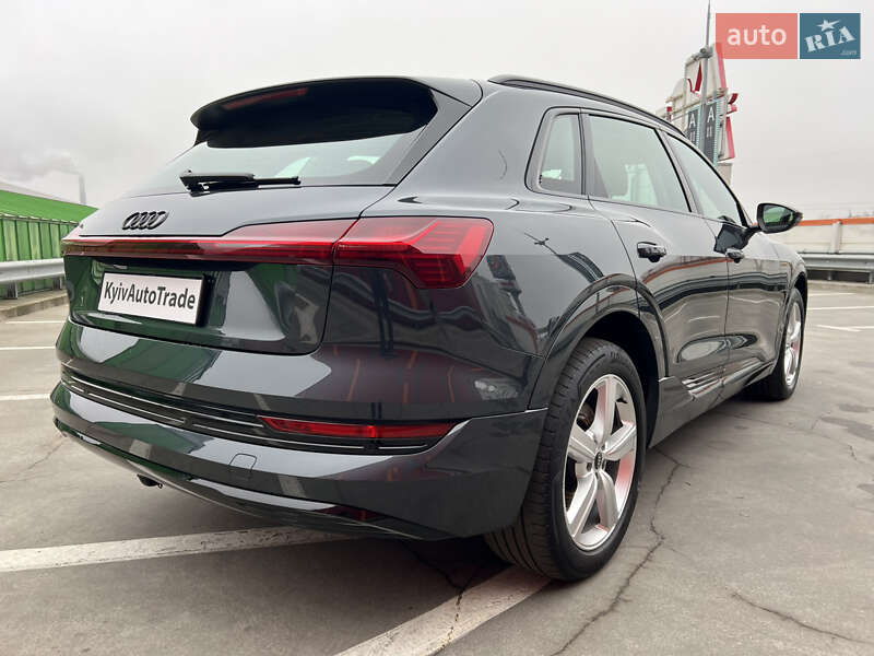 Внедорожник / Кроссовер Audi e-tron 2022 в Киеве фото 10 Внедорожник / Кроссовер Audi e-tron 2022 в Киеве