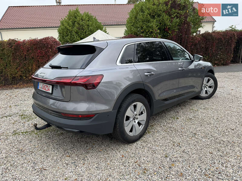 Позашляховик / Кросовер Audi e-tron 2021 в Львові