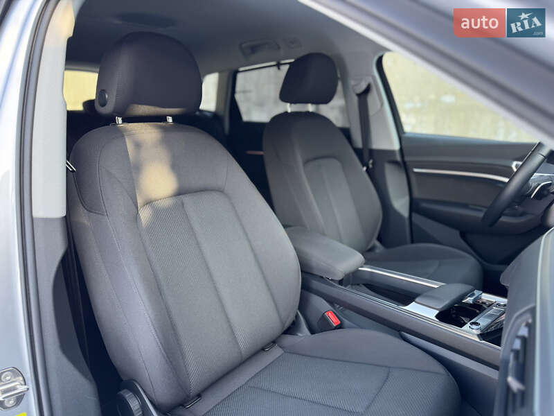 Внедорожник / Кроссовер Audi e-tron 2021 в Киеве