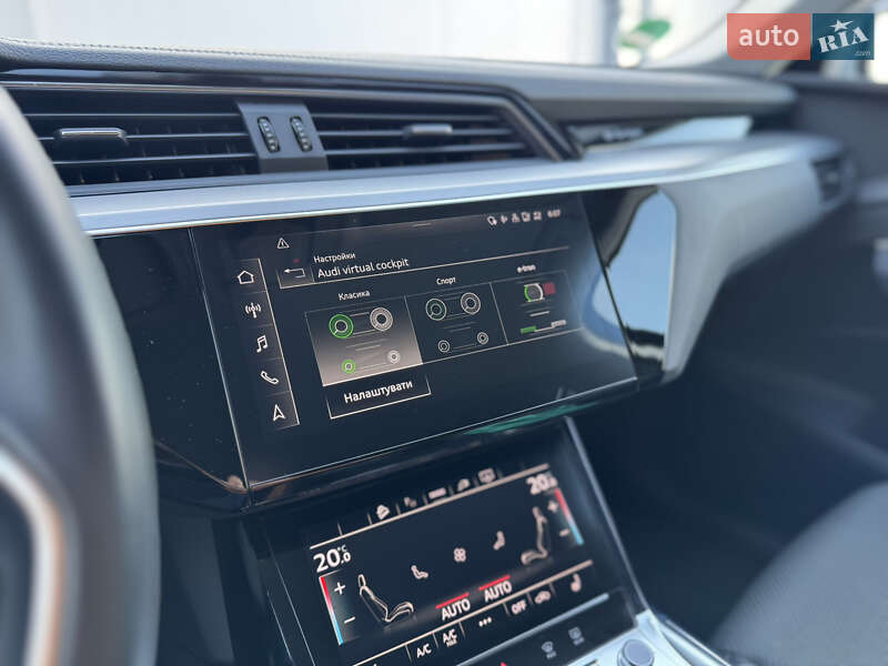 Внедорожник / Кроссовер Audi e-tron 2021 в Киеве