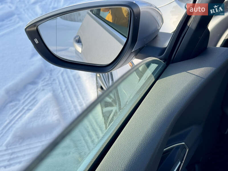 Внедорожник / Кроссовер Audi e-tron 2021 в Киеве