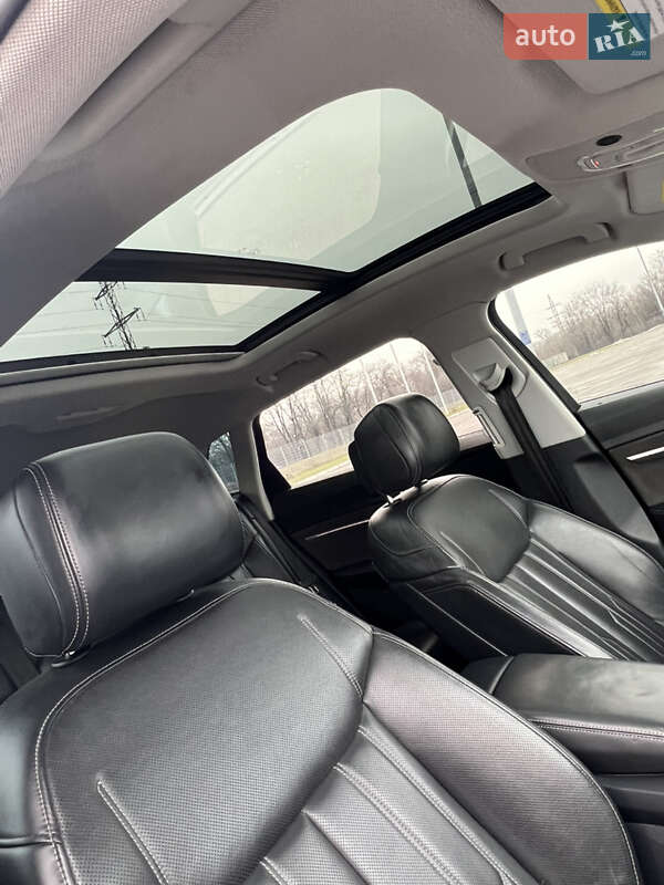 Внедорожник / Кроссовер Audi e-tron 2019 в Днепре фото 13 Внедорожник / Кроссовер Audi e-tron 2019 в Днепре