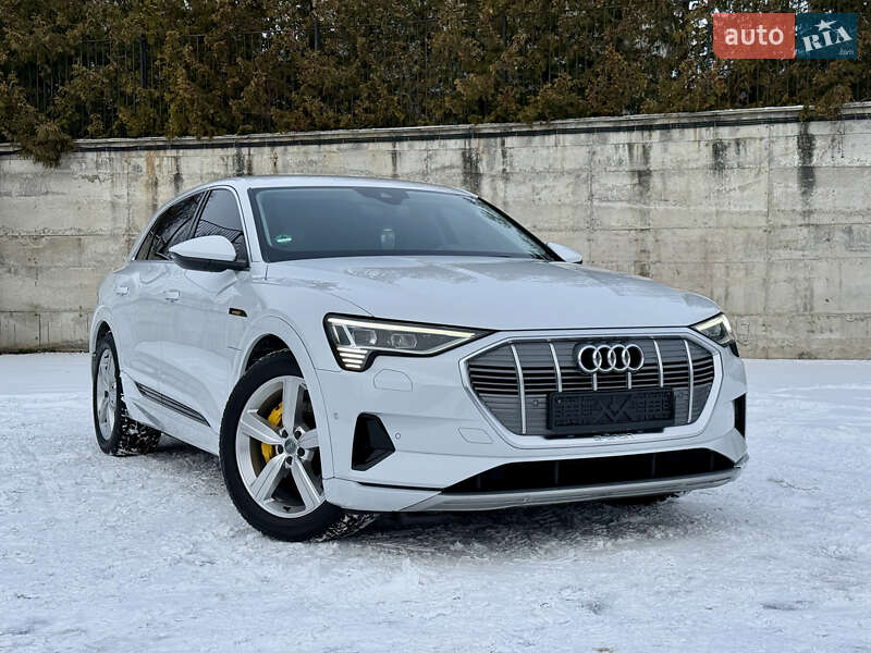 Внедорожник / Кроссовер Audi e-tron 2021 в Ровно