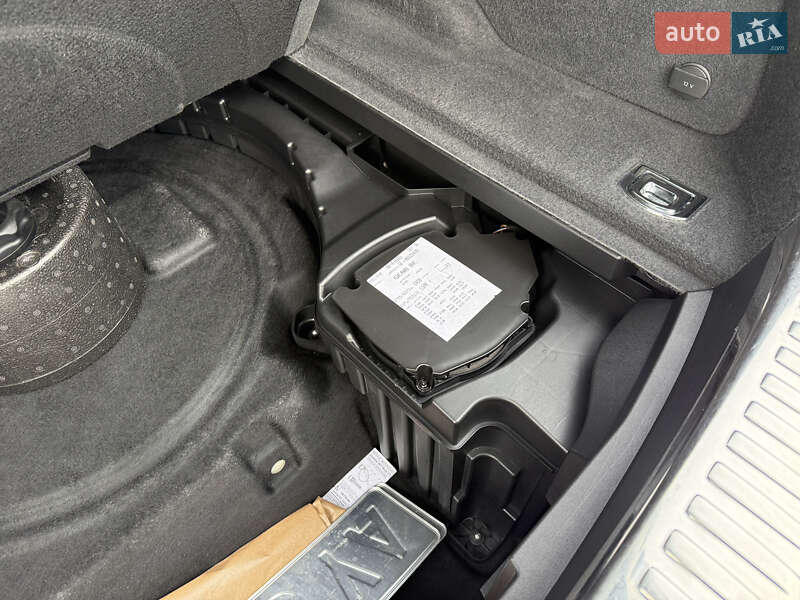 Внедорожник / Кроссовер Audi e-tron 2021 в Ровно