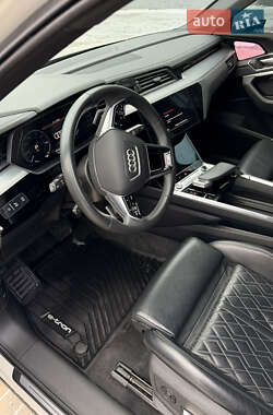 Внедорожник / Кроссовер Audi e-tron 2021 в Хмельницком