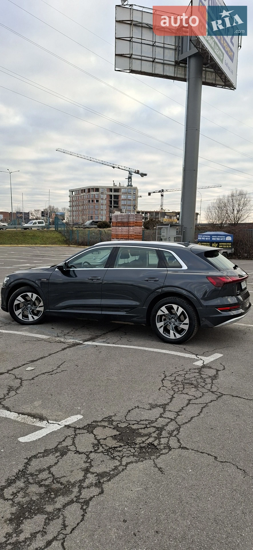 2020 Audi e-tron - мініатюра 39