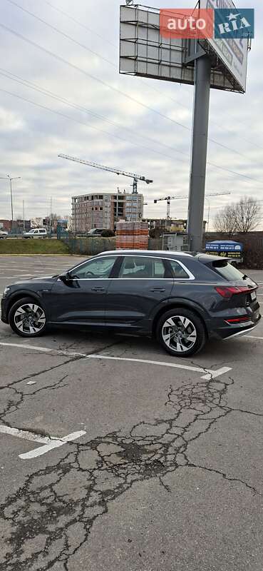 Позашляховик / Кросовер Audi e-tron 2020 в Ужгороді