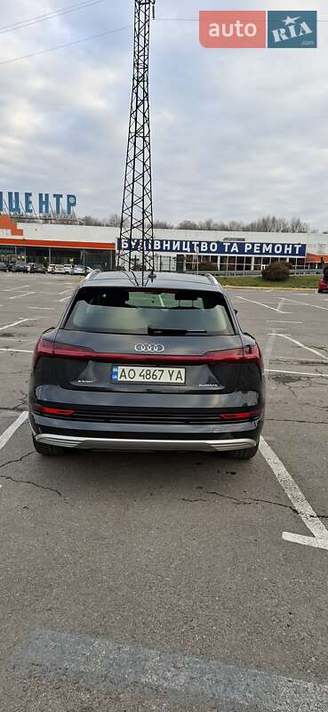 Позашляховик / Кросовер Audi e-tron 2020 в Ужгороді
