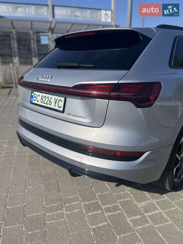 Позашляховик / Кросовер Audi e-tron 2022 в Львові фото 44 Позашляховик / Кросовер Audi e-tron 2022 в Львові