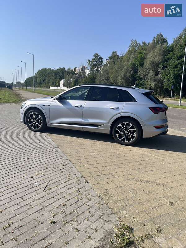Позашляховик / Кросовер Audi e-tron 2022 в Львові фото 36 Позашляховик / Кросовер Audi e-tron 2022 в Львові