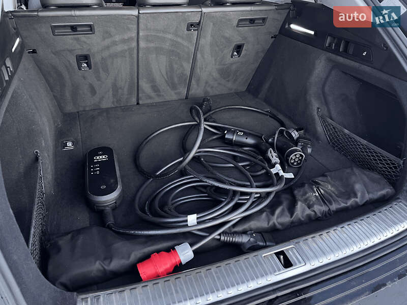Внедорожник / Кроссовер Audi e-tron 2021 в Львове фото 38 Внедорожник / Кроссовер Audi e-tron 2021 в Львове