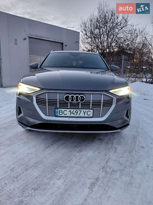 Внедорожник / Кроссовер Audi e-tron 2019 в Львове фото 5 Внедорожник / Кроссовер Audi e-tron 2019 в Львове