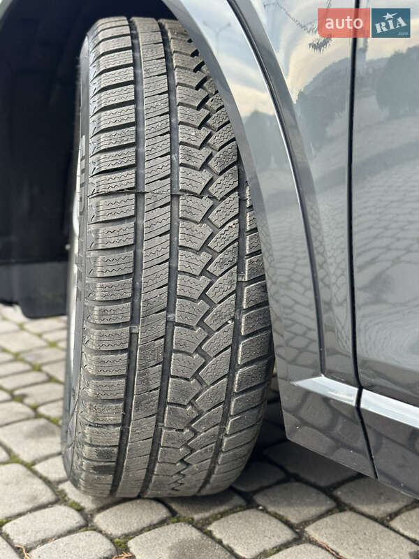 Внедорожник / Кроссовер Audi e-tron 2019 в Мукачево