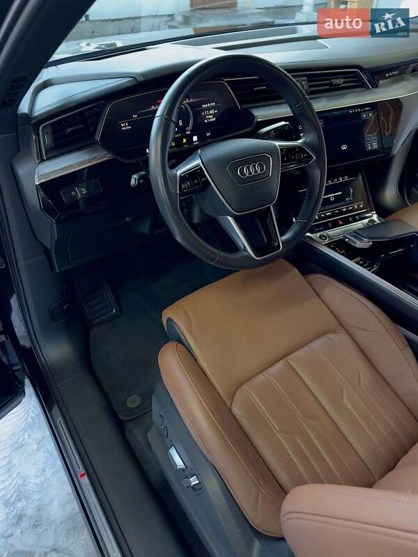 Позашляховик / Кросовер Audi e-tron 2022 в Львові