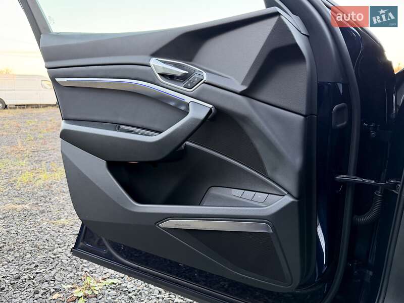 Позашляховик / Кросовер Audi e-tron 2022 в Ковелі фото 27 Позашляховик / Кросовер Audi e-tron 2022 в Ковелі