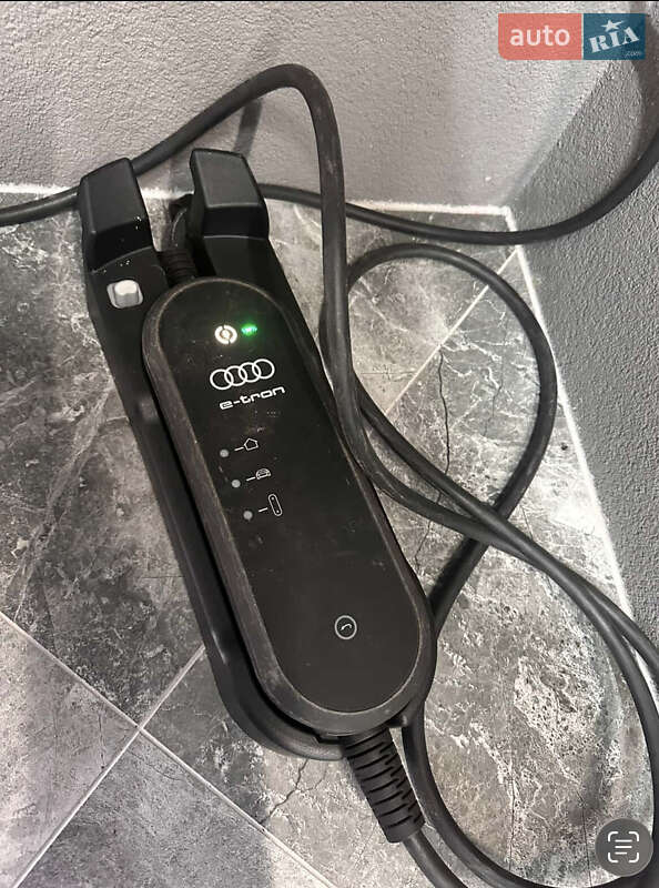 Позашляховик / Кросовер Audi e-tron 2020 в Ужгороді