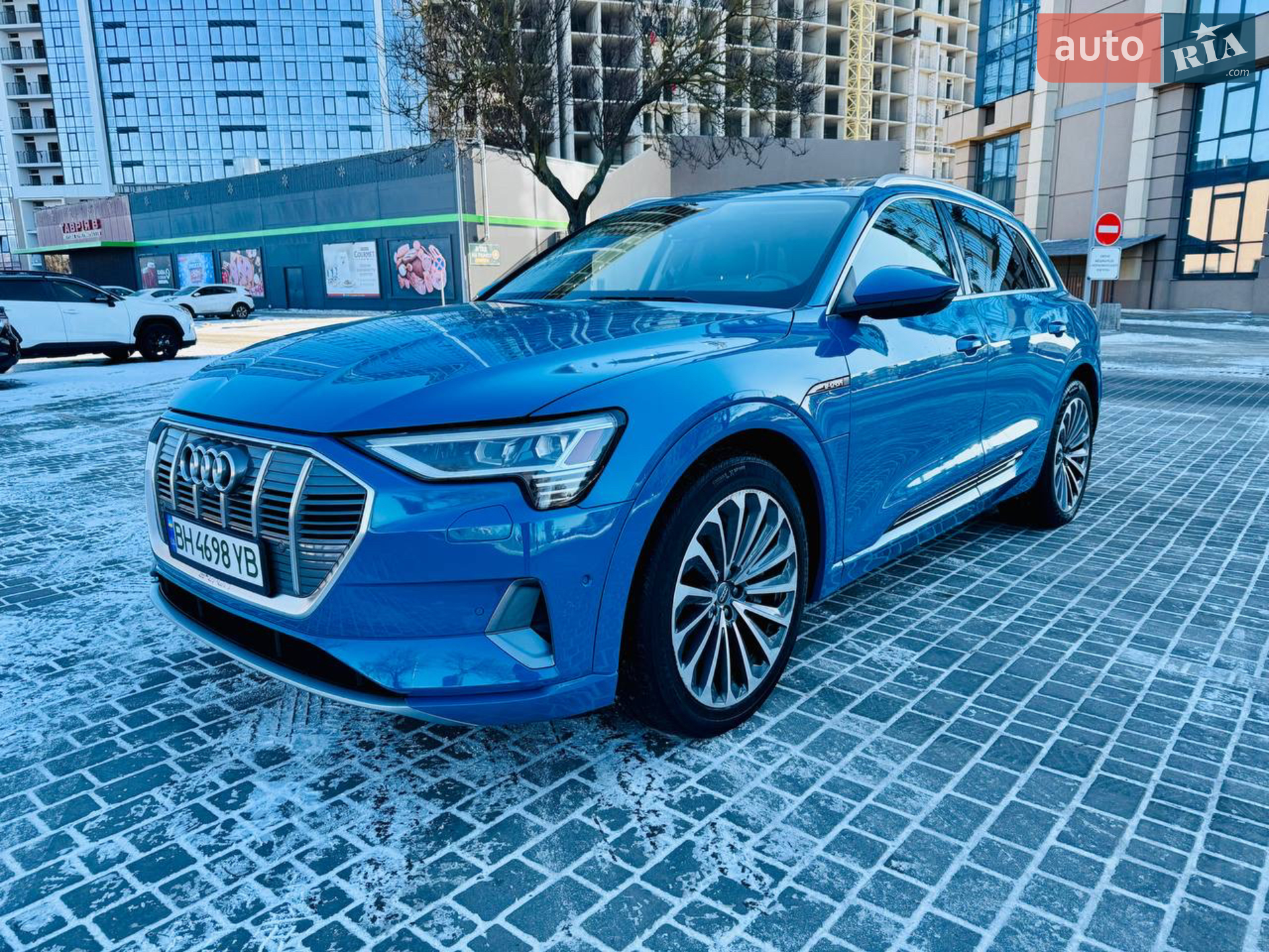 2019 Audi e-tron - фото 1