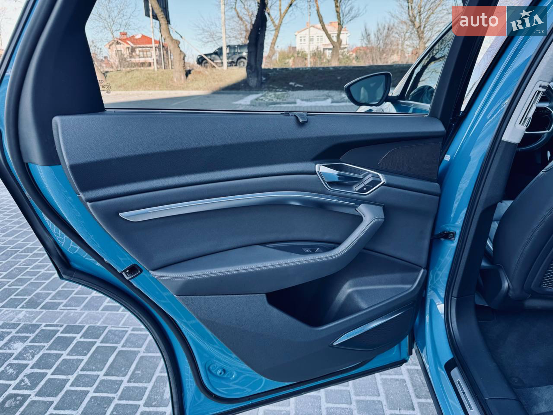2019 Audi e-tron - мініатюра 12