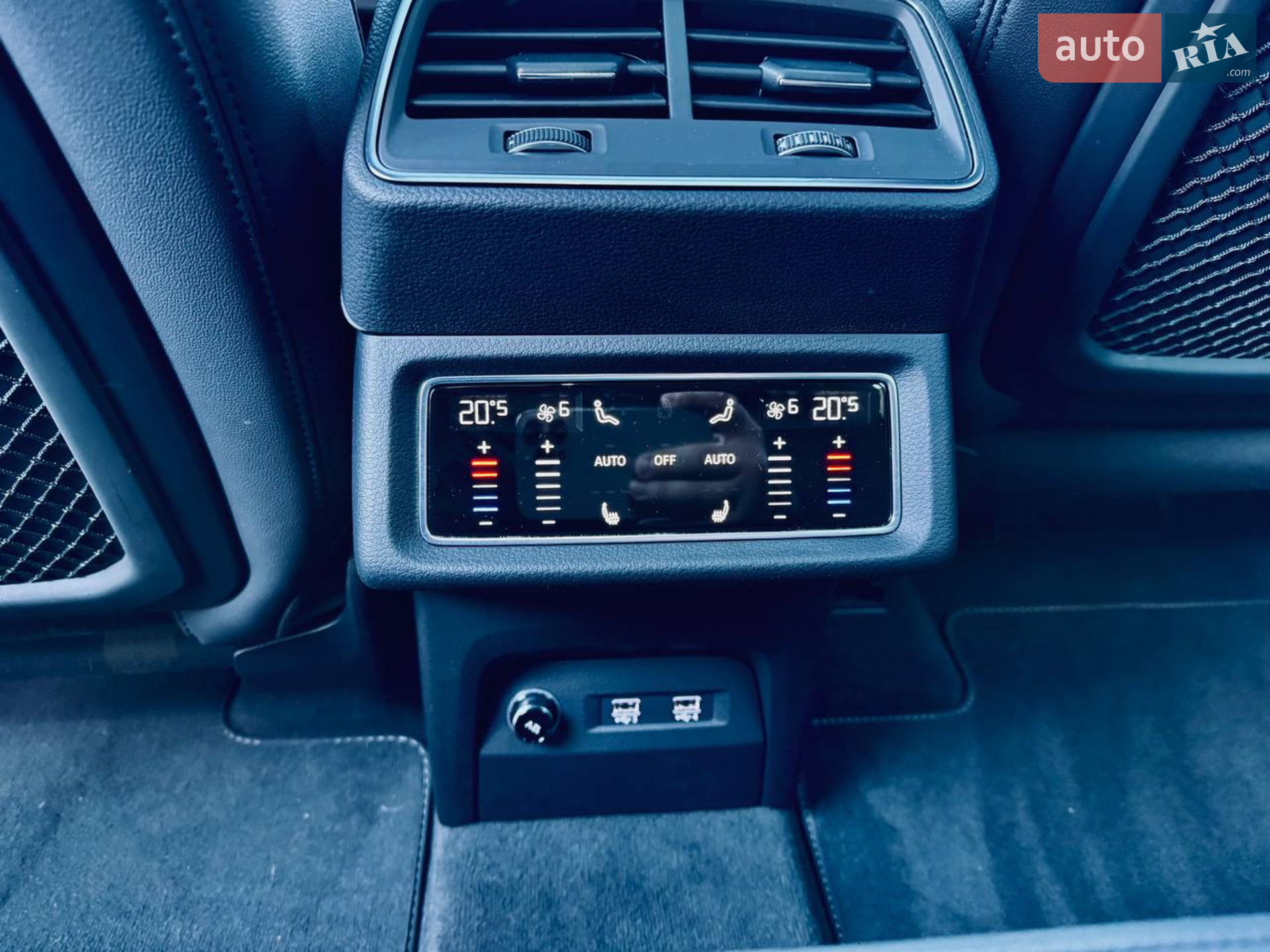 2019 Audi e-tron - мініатюра 14