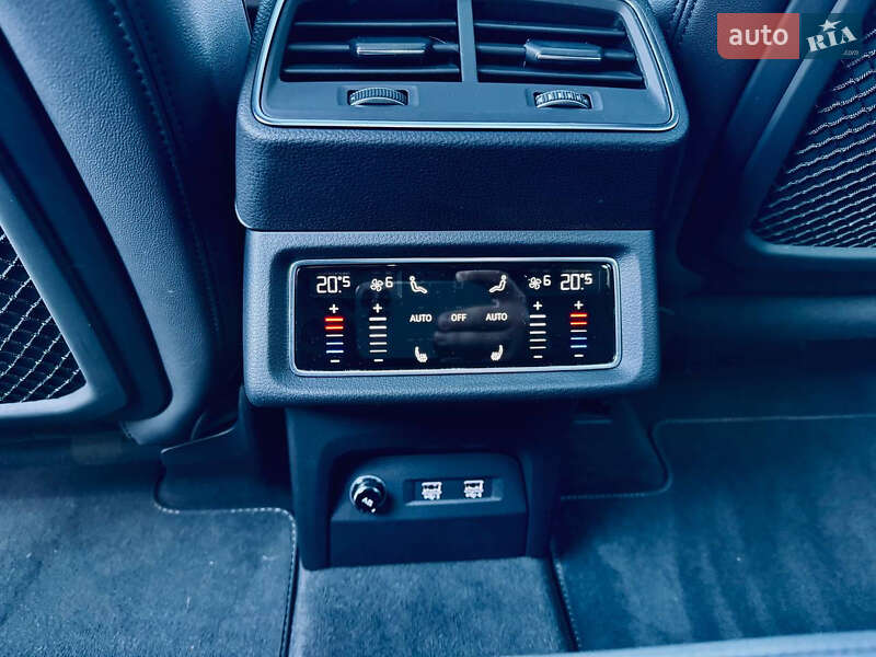 Внедорожник / Кроссовер Audi e-tron 2019 в Одессе