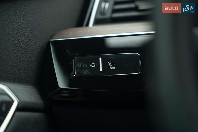 Позашляховик / Кросовер Audi e-tron 2022 в Чернівцях фото 25 Позашляховик / Кросовер Audi e-tron 2022 в Чернівцях