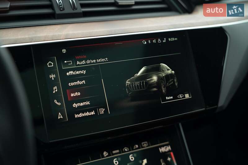 Позашляховик / Кросовер Audi e-tron 2022 в Чернівцях фото 35 Позашляховик / Кросовер Audi e-tron 2022 в Чернівцях