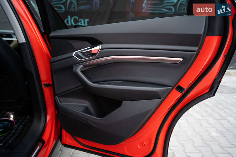 Внедорожник / Кроссовер Audi e-tron 2021 в Луцке