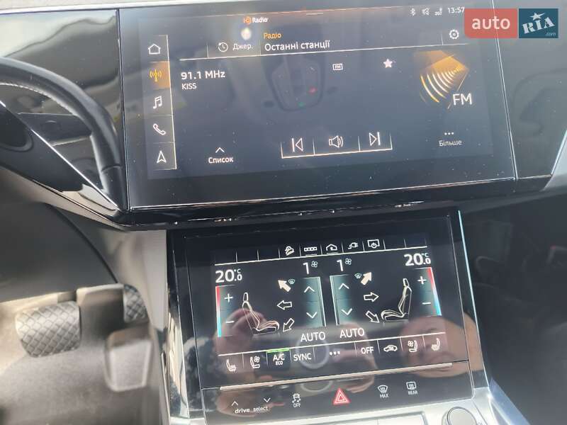 Внедорожник / Кроссовер Audi e-tron 2021 в Яворове