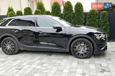 Внедорожник / Кроссовер Audi e-tron 2021 в Ивано-Франковске