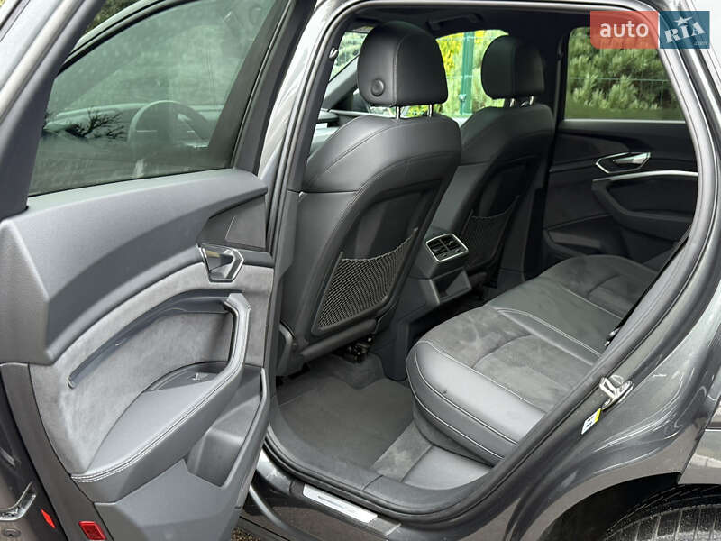 Позашляховик / Кросовер Audi e-tron 2021 в Рівному фото 82 Позашляховик / Кросовер Audi e-tron 2021 в Рівному