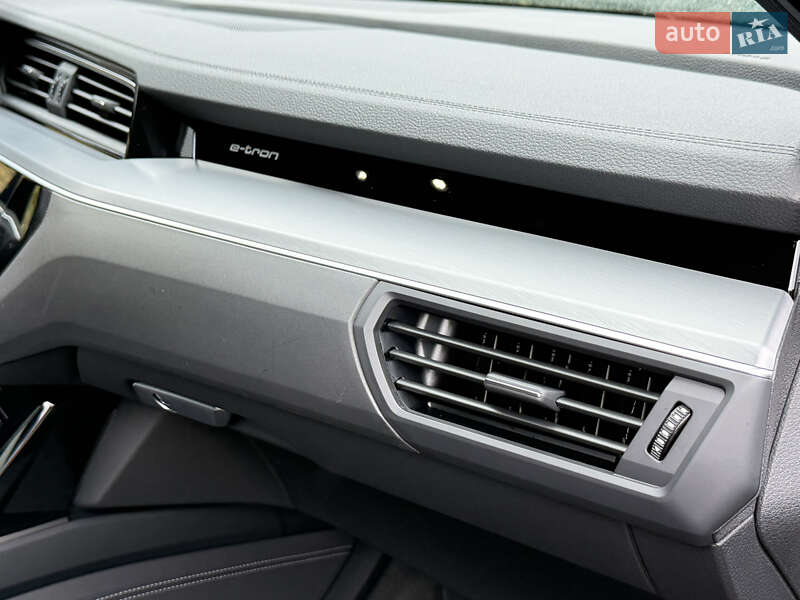 Позашляховик / Кросовер Audi e-tron 2021 в Рівному фото 105 Позашляховик / Кросовер Audi e-tron 2021 в Рівному
