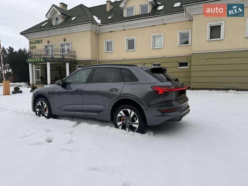 Внедорожник / Кроссовер Audi e-tron 2020 в Львове фото 5 Внедорожник / Кроссовер Audi e-tron 2020 в Львове