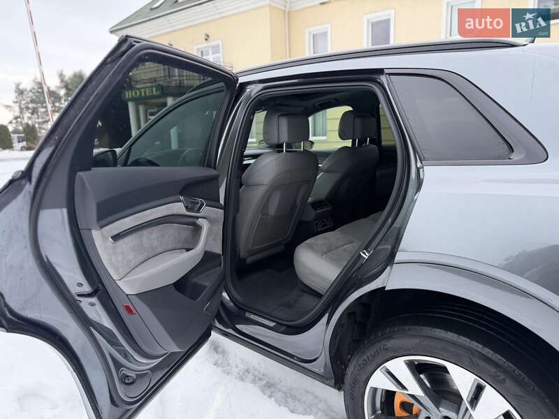 Внедорожник / Кроссовер Audi e-tron 2020 в Львове фото 49 Внедорожник / Кроссовер Audi e-tron 2020 в Львове