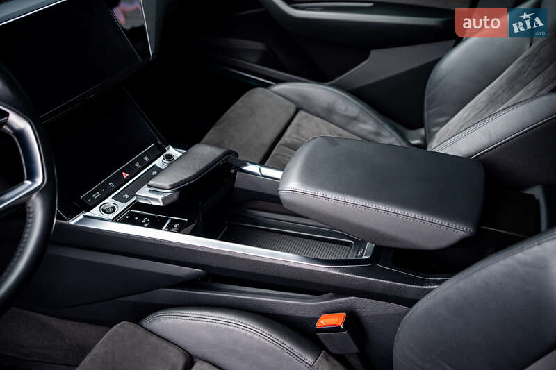 Позашляховик / Кросовер Audi e-tron 2021 в Луцьку фото 43 Позашляховик / Кросовер Audi e-tron 2021 в Луцьку