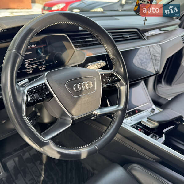 Внедорожник / Кроссовер Audi e-tron 2019 в Львове