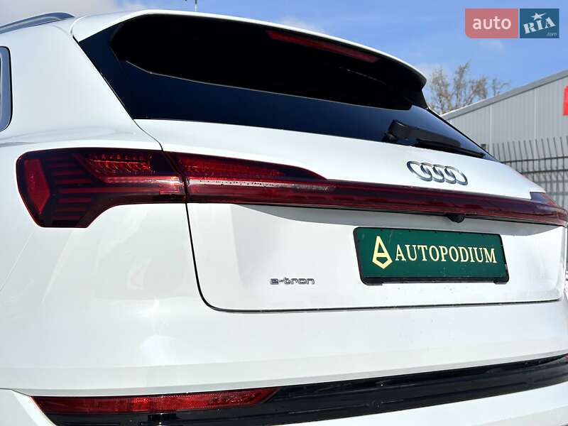 Позашляховик / Кросовер Audi e-tron 2019 в Києві